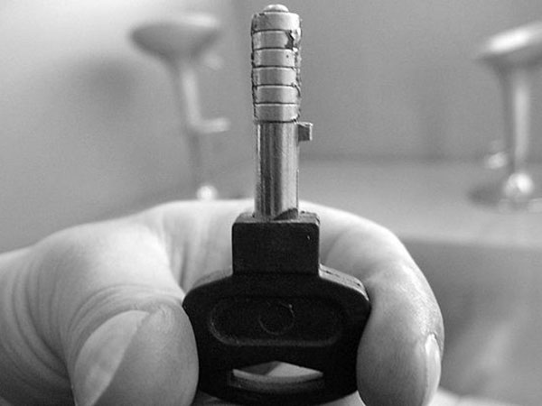 濟(jì)南汽車開鎖服務(wù)電話